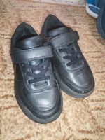 Schuhe für einen Jungen Niedersachsen - Leer (Ostfriesland) Vorschau
