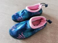 Badeschuhe Walksx Kids Gr. 25 Muster dunkelblau rosa Hessen - Ranstadt Vorschau