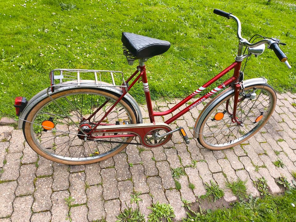 Altes Hercules Fahrrad, Torpedo Schaltung, 26 Zoll in Heinsberg