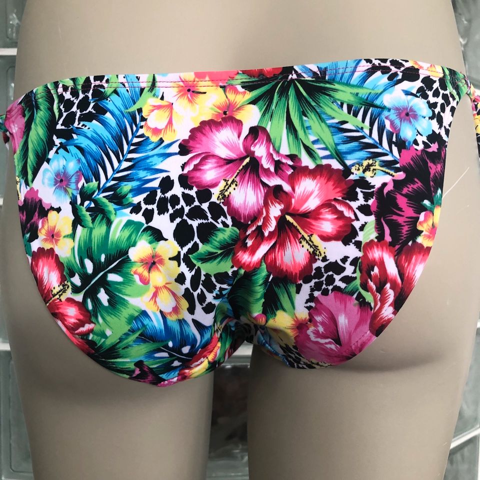 HUNKEMÖLLER BIKINI Hawaii Hibiskus tropic bunte Blumen Gr. XS NEU in Leipzig