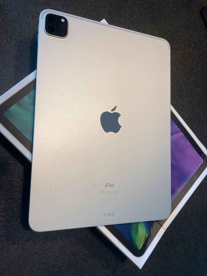 Apple iPad PRO 11, silber, 128 gb in Sulingen