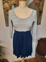 Kleid Hängerchen H&M Gr 36 38 blau weiß gestreift + blauer Rock Nordrhein-Westfalen - Beverungen Vorschau