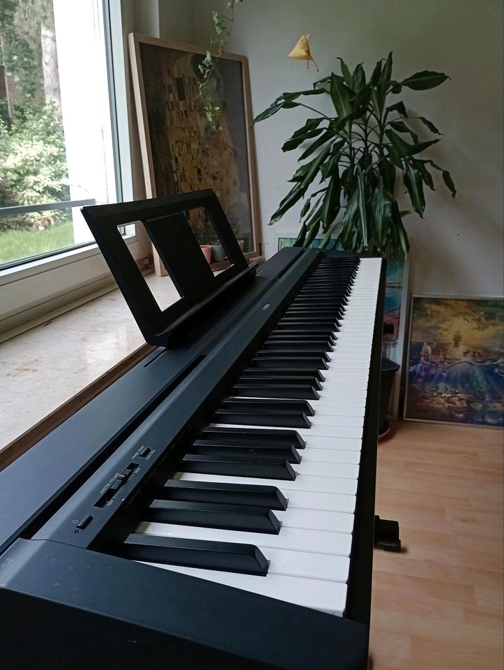 Yamaha Digital Piano P-45 in Bochum