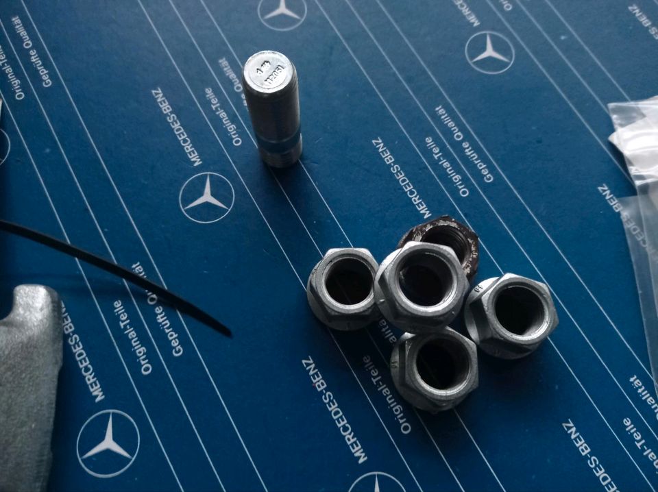 Mercedes-Benz SK/NG TRILEX-Ersatzteile Originalteile SET NEU/NOS! in Niesky