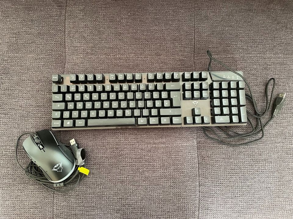 Gaming Tastatur und Maus CXT in Pulheim
