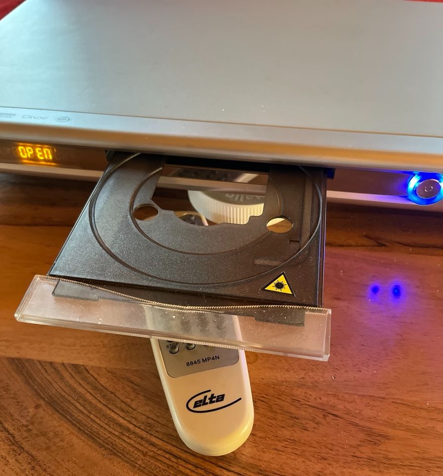 DVD Player von elta incl Fernbedienung voll funktionsfähig in Johanniskirchen