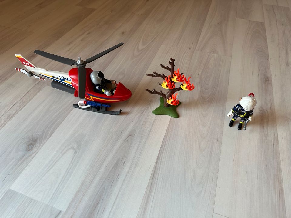 Große Playmobil Feuerwehrsammlung und weitere Sets in Kindelbrück