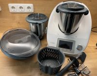 Thermomix TM5 mit 2. Mixtopf und Zubehör Hessen - Kaufungen Vorschau