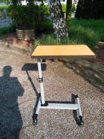 Schwenk-/höhenverstellbarer Nachttisch/Tablett für Pflegebett Nordrhein-Westfalen - Nettetal Vorschau