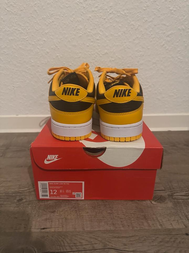 Nike Dunk Low Retro (DD1391) US12 championship goldenrow in Berlin