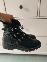 Stiefeletten mit Perlen und schnallen Tamaris Gr:40 Eimsbüttel - Hamburg Eimsbüttel (Stadtteil) Vorschau