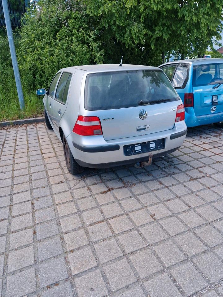 Golf 4 1.6 Automatik in Trostberg