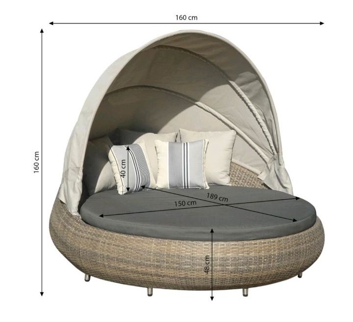 Sonneninsel Lounge Muschel Liege aus Rattan in Aurachtal