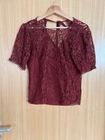 Bluse Top Tshirt Spitze dunkelrot Gr. M H&M Bayern - Starnberg Vorschau