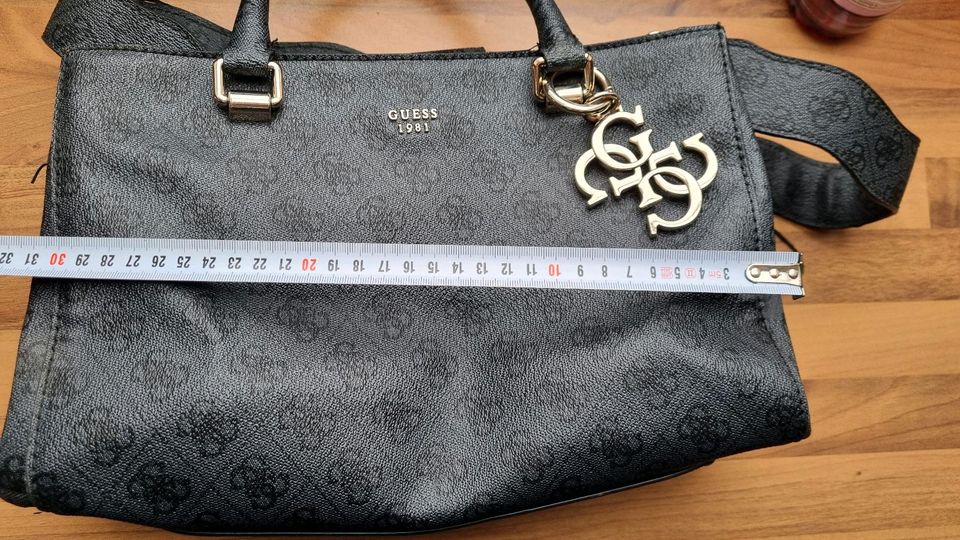 Guess Handtasche in Horb am Neckar