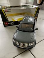 Modellauto VW Touareg mit OVP Bburago Burago 1:18 Baden-Württemberg - Mannheim Vorschau