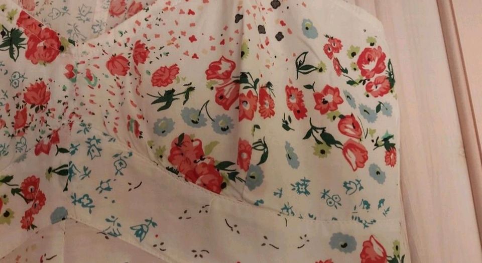 Trägerbluse Top Trägerhemd Bluse mit Blumen Only in Neuffen