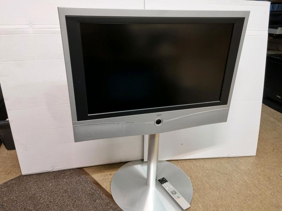 LOEWE Fernseher Zoll 80 cm in Obernkirchen