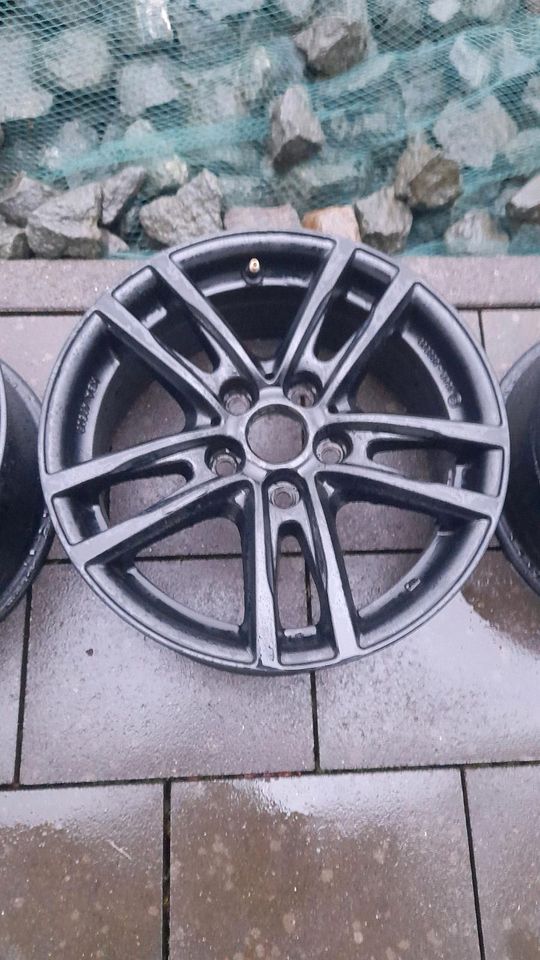 Mini Cooper  Alufelgen 5 × 112 7Jx16H2 ET47 LK 112 Lochkreis. in Lage