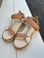Carmela Leder Sandalen 37 Sachsen-Anhalt - Oschersleben (Bode) Vorschau