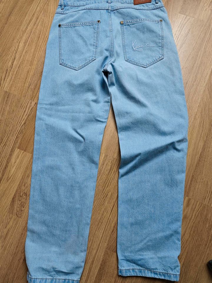 Karl Kani Signatur Jeans, Jeansgröße 32 in Kriftel