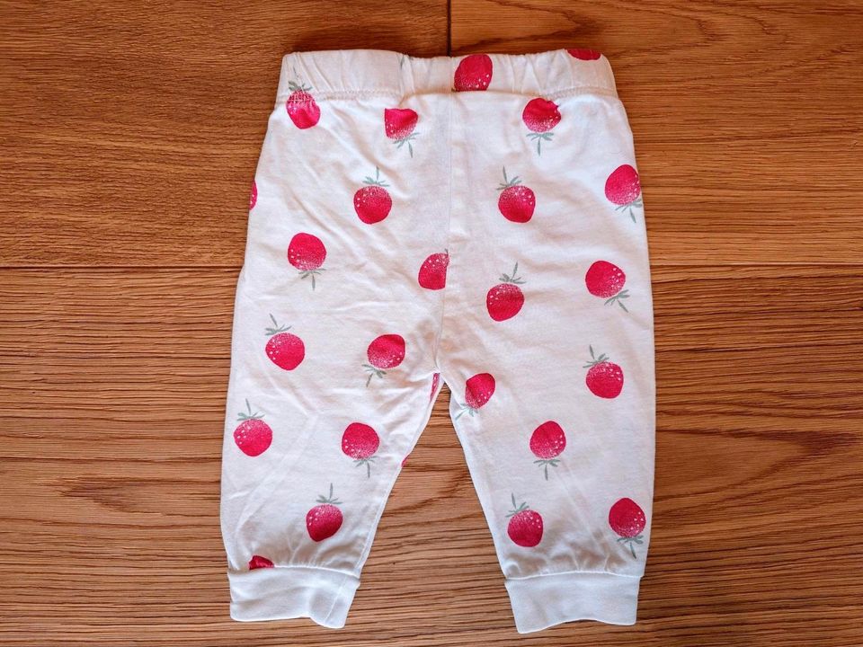 ✅ Set (Langarmshirt + Hose) von H&M mit Erdbeeren, Gr. 50/56 in Mühlacker