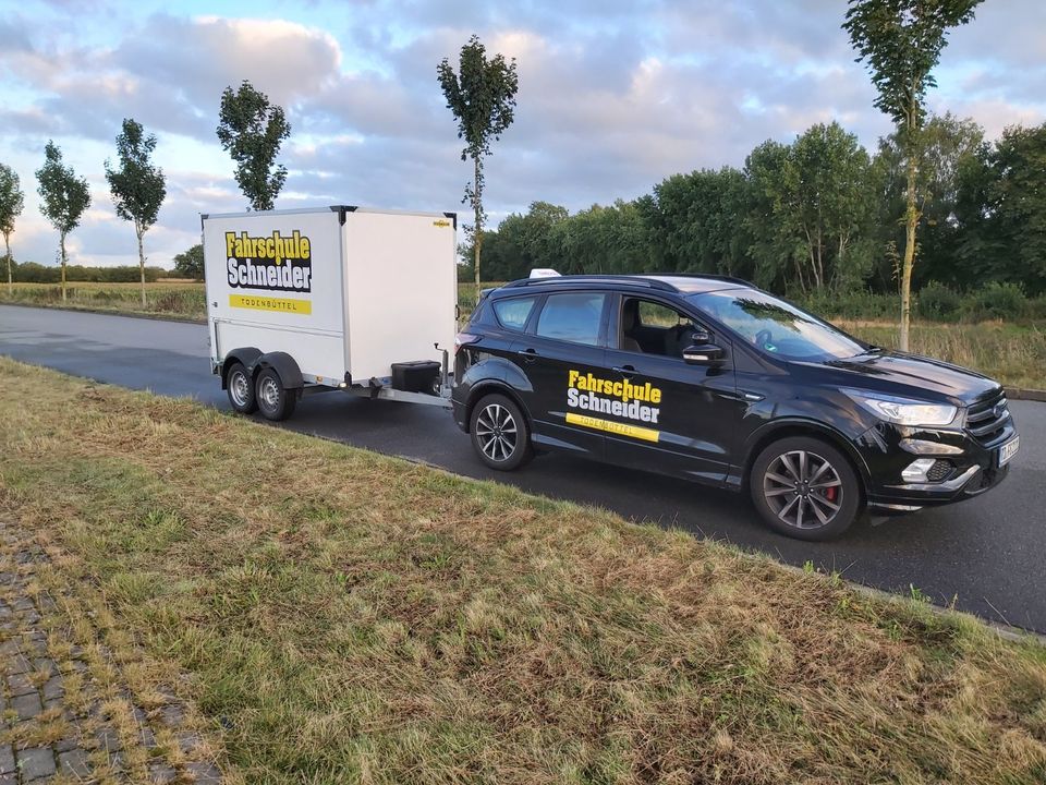 Führerschein Klasse BE Anhänger Fahrschule Todenbüttel in Todenbüttel