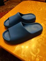 Yeezy slides 44.5 blau azure Neuhausen-Nymphenburg - Neuhausen Vorschau