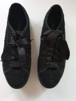 Esprit Sneaker, Gr. 40, schwarz mit Spitze und Pailletten Bayern - Gablingen Vorschau