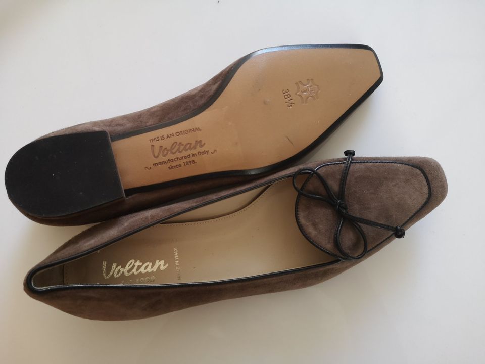 Damen Schuhe Ballerinas Slipper VOLTAN Gr 38,5 UK 5,5 braun Leder in Duisburg