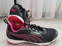 puma schuhe sneaker schuhe Gr 38 Frankfurt am Main - Rödelheim Vorschau