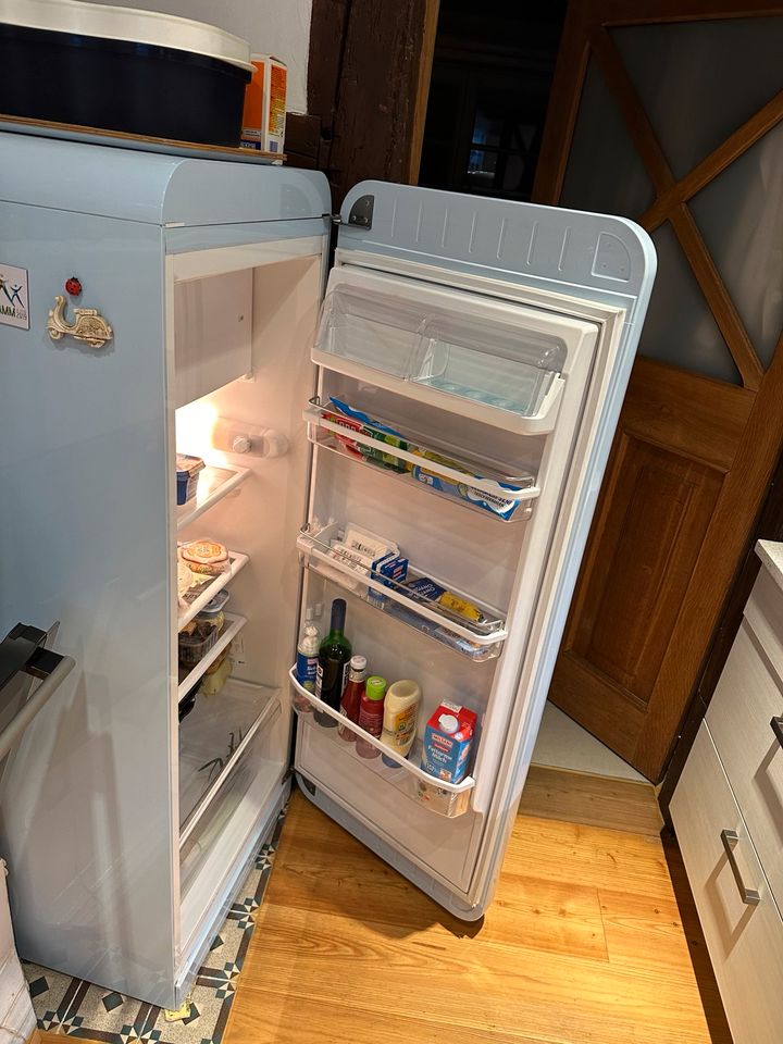 Kühlschrank SMEG hellblau in Wiehl