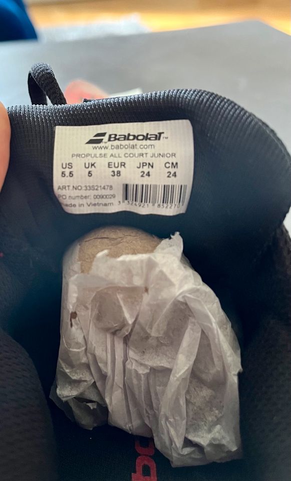 Babolat Tennisschuhe Gr. 38 schwarz ungetragen in Thurnau