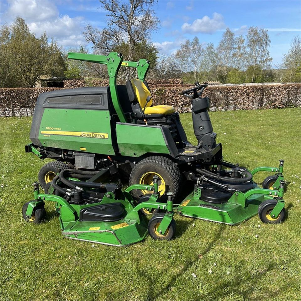 John Deere WAM Series 3 Turbo Großflächenmäher Sichelmäher in Weidenbach