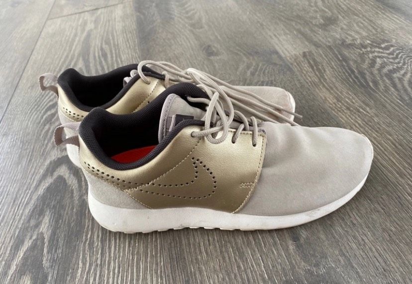 Nike roshe one prm Wildleder-Schuh, 36,5 in Burgau