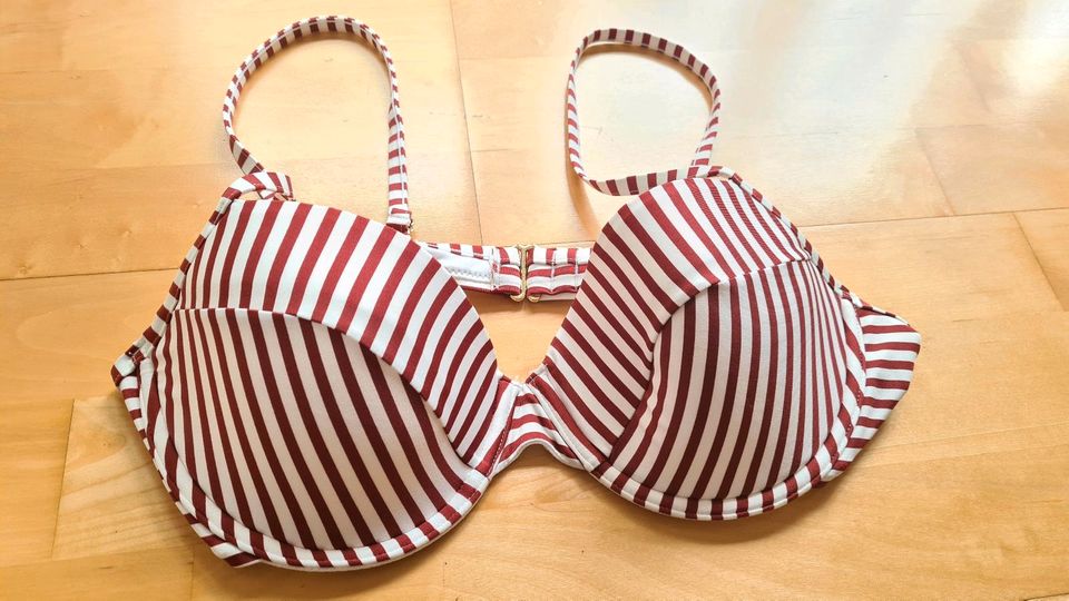 Bikinioberteil rot schwarz  von H&M Gr.75B in St. Ingbert