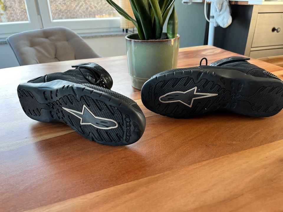 TOP Alpinestars Motorrad Kurz Stiefelletten Gr.40,5 in Hürtgenwald