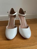 Weiße Absatzschuhe / Hochzeitsschuhe Leipzig - Schleußig Vorschau