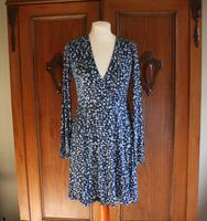 Kleid STRADIVARIUS blau NEU Gr. 38 Berlin - Wilmersdorf Vorschau