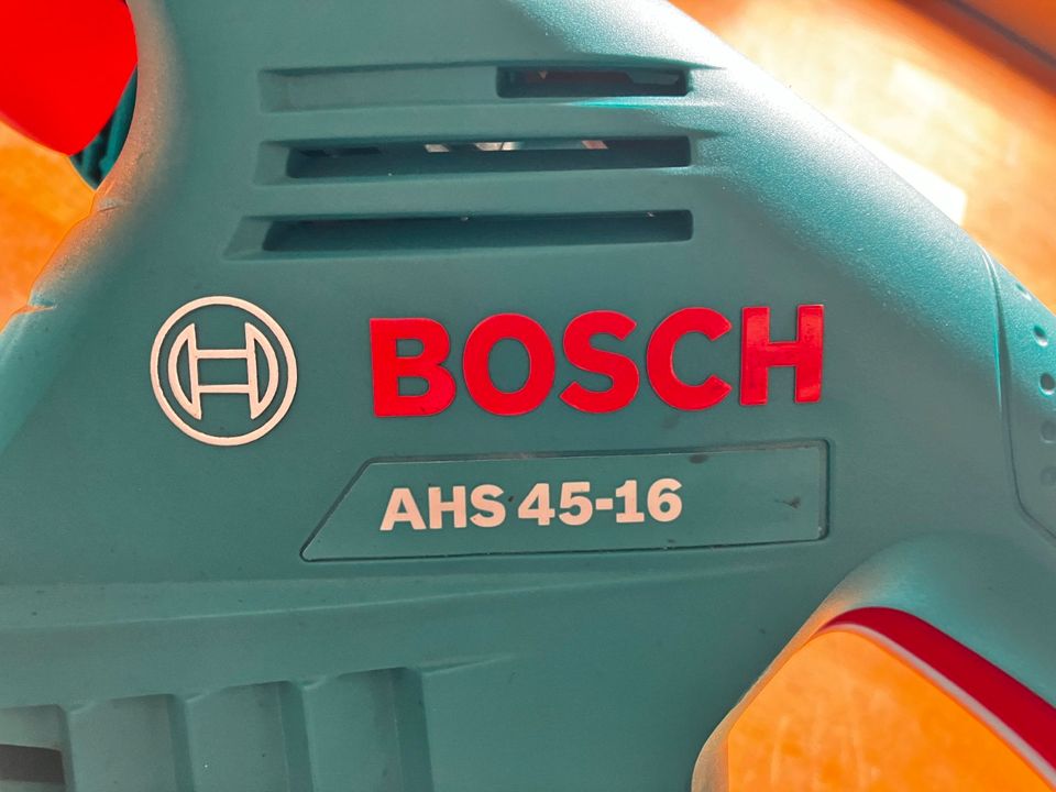 Bosch Heckenschere AHS 45-16 in Königslutter am Elm