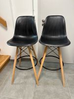 2x Barhocker, Eames, ansehen, sehr gut erhalten, schwarz Nordrhein-Westfalen - Monheim am Rhein Vorschau