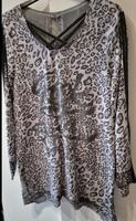 Tredy Tunika/Pullover/Shirt Grau mit Strass Gr. 38 - 42 Rheinland-Pfalz - Neuhofen Vorschau