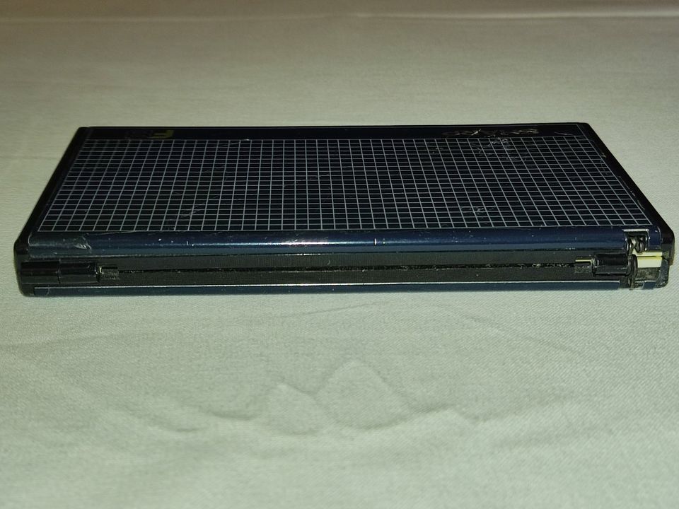 Vintage Taschenrechner Sharp ELSI MATE EL-331 in Kissing