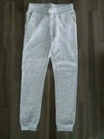 Jogginghose Sporthose Wellness Mädchen H&M grau meliert 146 Sachsen-Anhalt - Dessau-Roßlau Vorschau