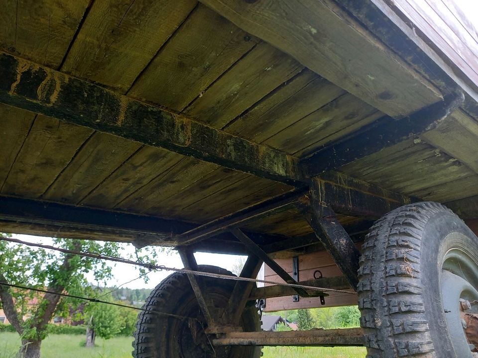 Gummiwagen Pferdeanhänger Traktoranhänger Hänger in Halsbrücke