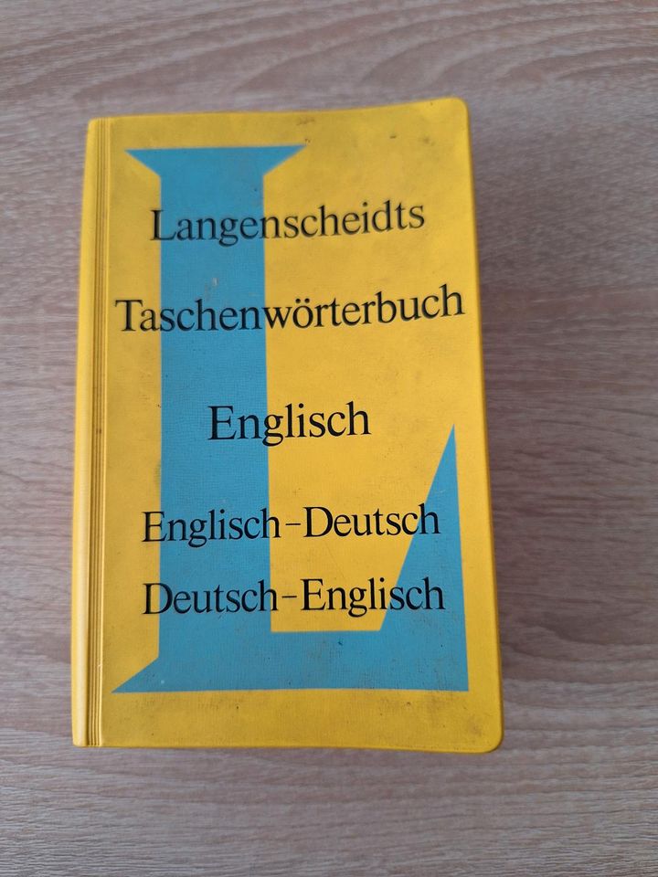 Wörterbuch Deutsch - Englisch von Langenscheidt in Ispringen