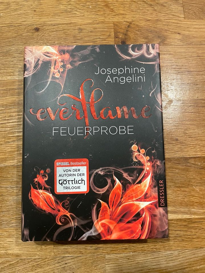 Neu! Everflame, Feuerprobe von Josephine Angelini in Saarbrücken