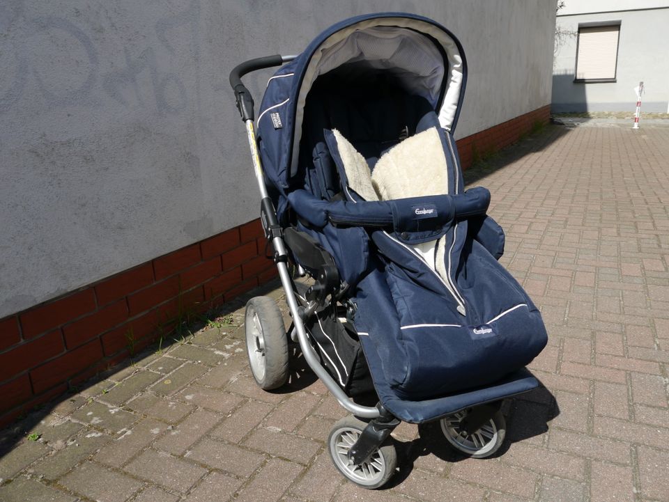 Kinderwagen-Set Emmaljunga Nitro City - Farbe Navy in Rostock