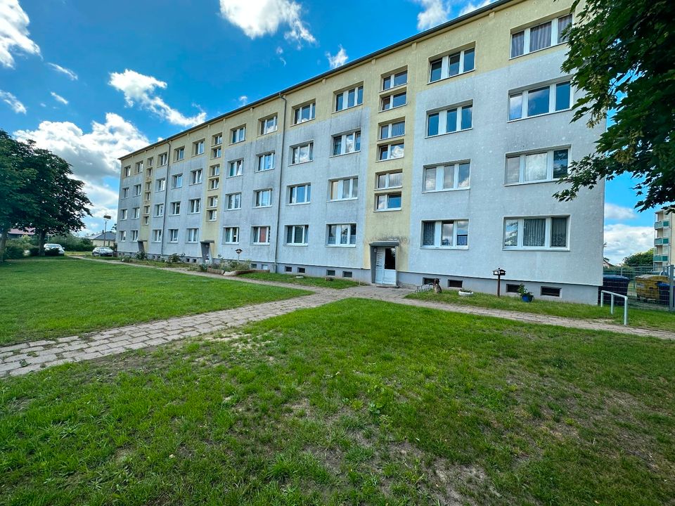 Wohnung sucht Mieter! 3-Raum-Wohnung in Pragsdorf! in Cölpin
