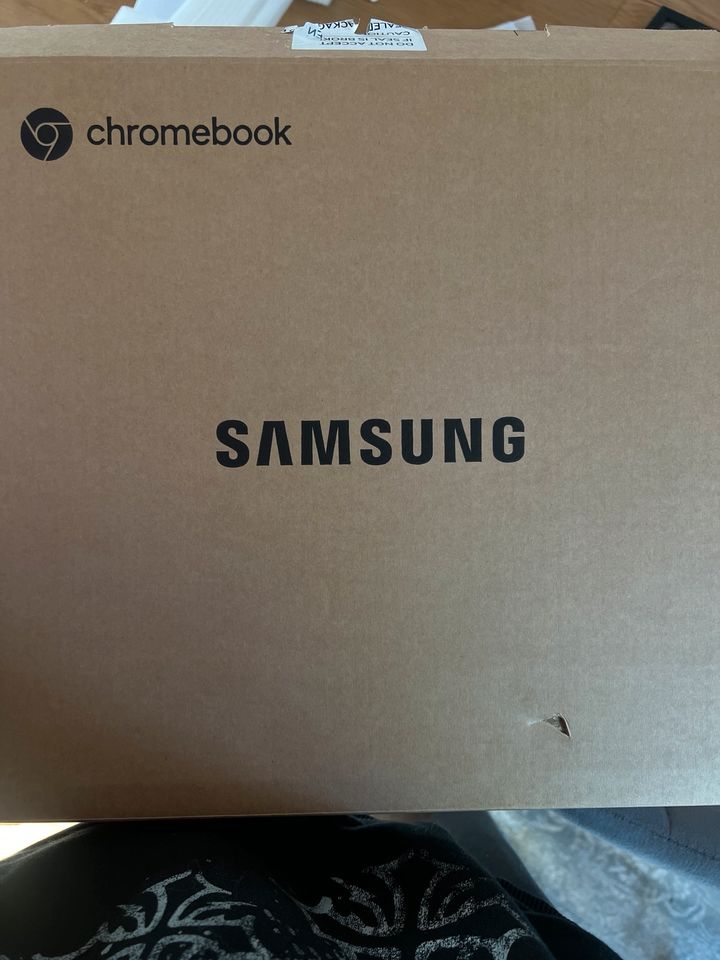 Samsung Chromebook Plus Model: XE521QAB in Kaiserslautern